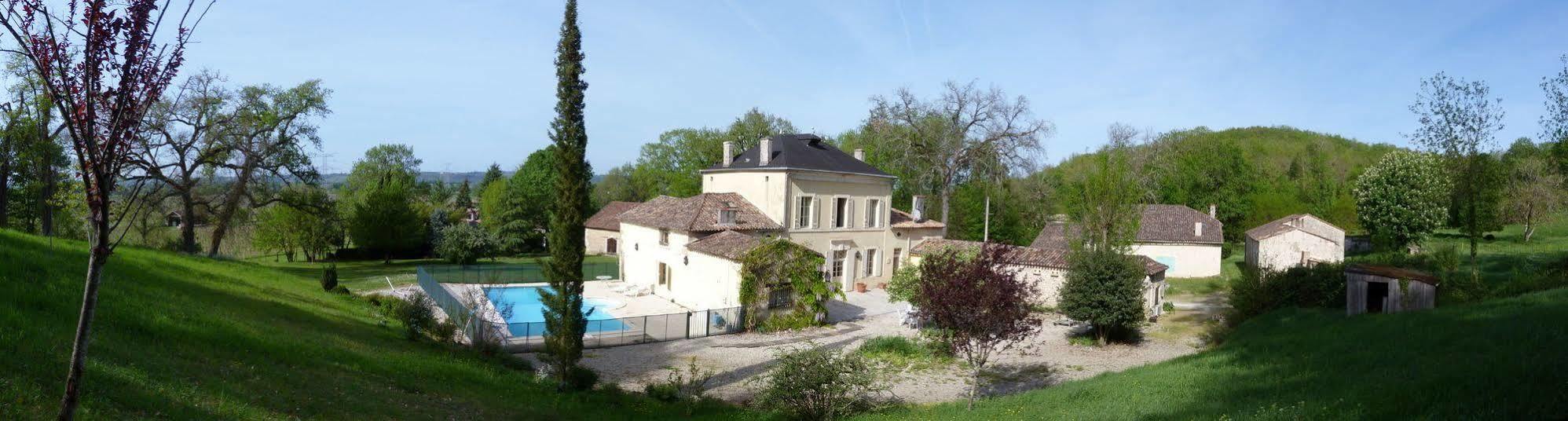 Bed and Breakfast Aux Trois Fontaines à Eynesse Extérieur photo