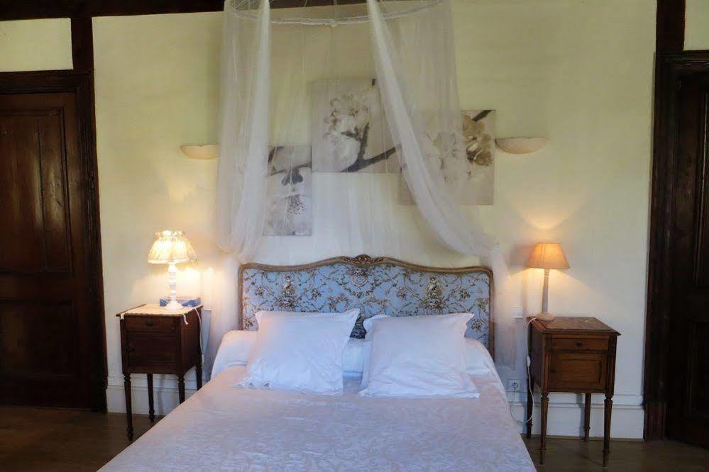 Bed and Breakfast Aux Trois Fontaines à Eynesse Extérieur photo