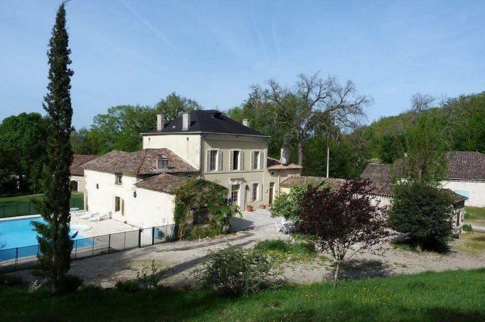Bed and Breakfast Aux Trois Fontaines à Eynesse Extérieur photo
