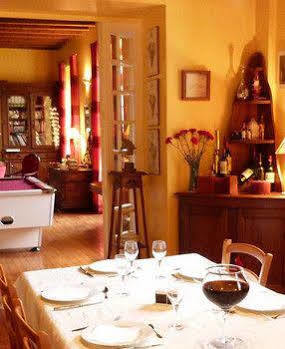 Bed and Breakfast Aux Trois Fontaines à Eynesse Extérieur photo